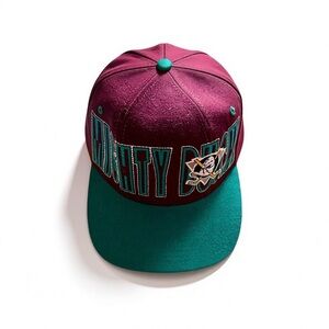 STARTER Maroon and Green Mighty Ducks VTG Kids Cap